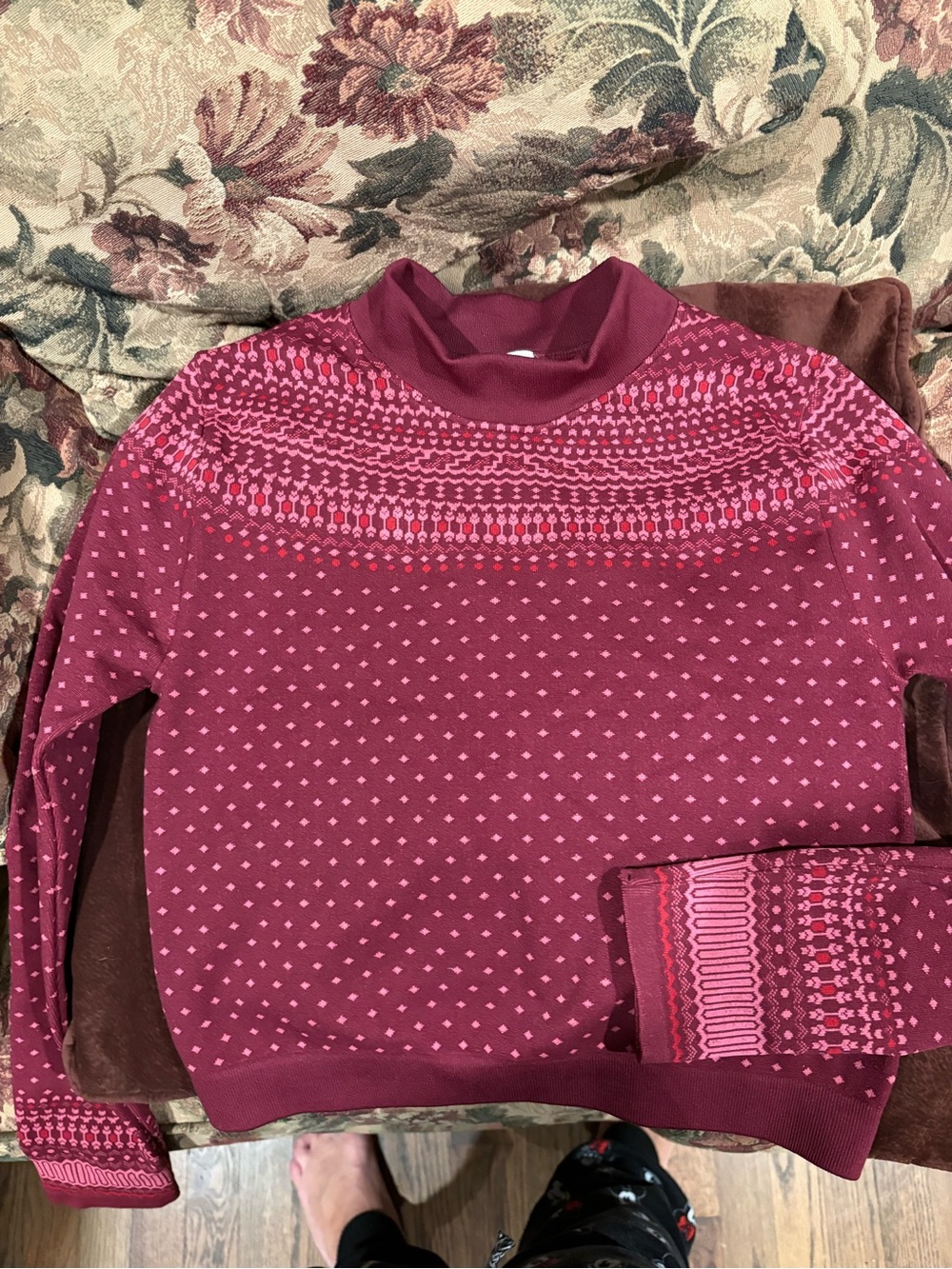 Fabletics Women's Burgundy & Pink Patterned high neck Athletic Knit long sleeve